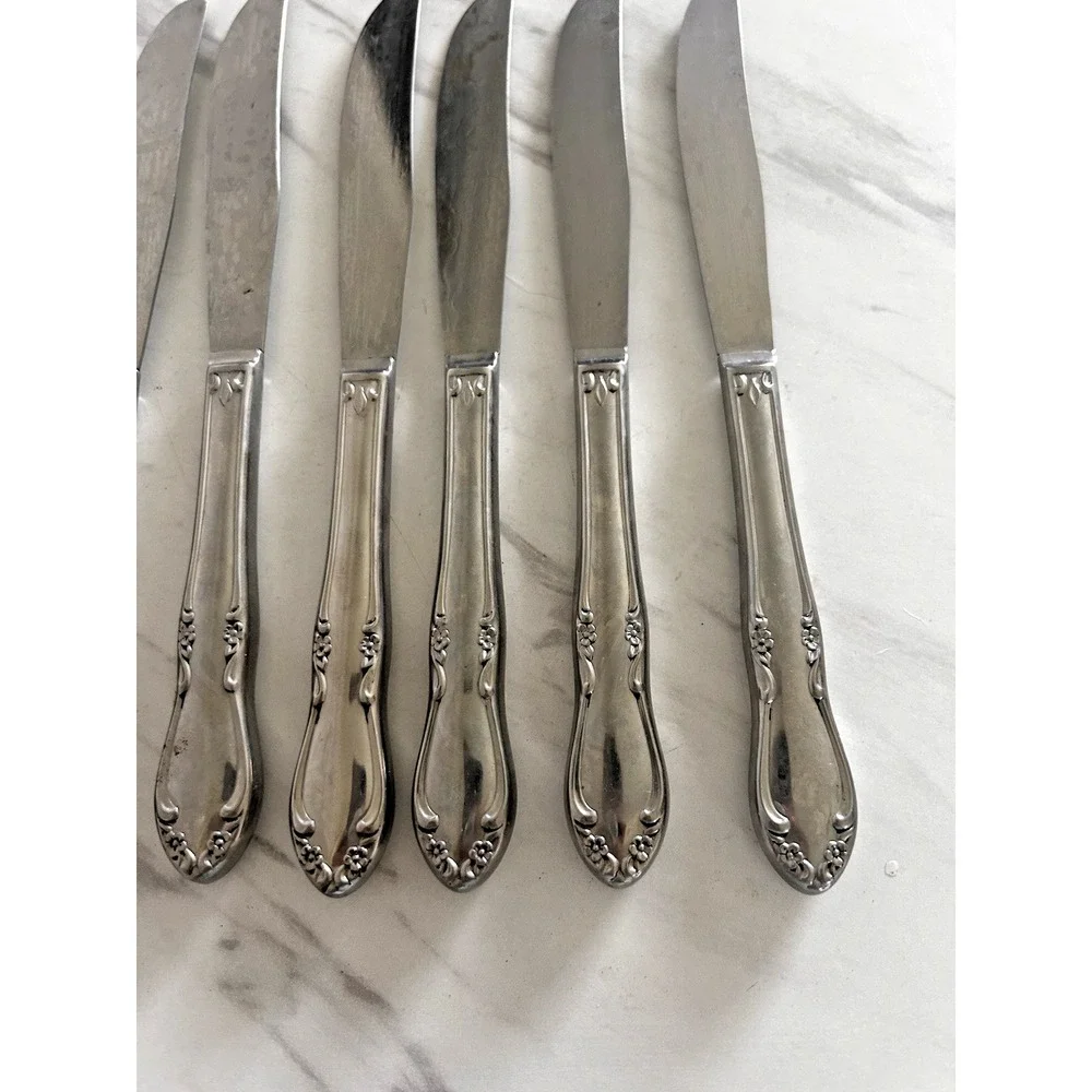 Oneida Plantation Custom Stainless Flatware Dinner Butter Knives 8.5